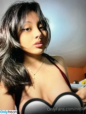 nomamesnico / n.nyquil / nomamesnicole nude photo #0009
