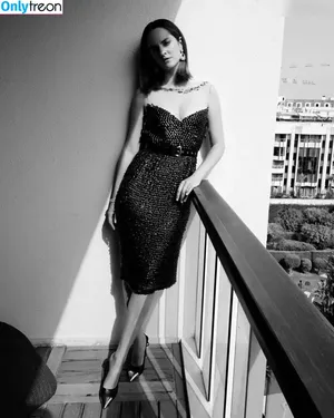 Noémie Merlant / noemiemerlant nude photo #0011