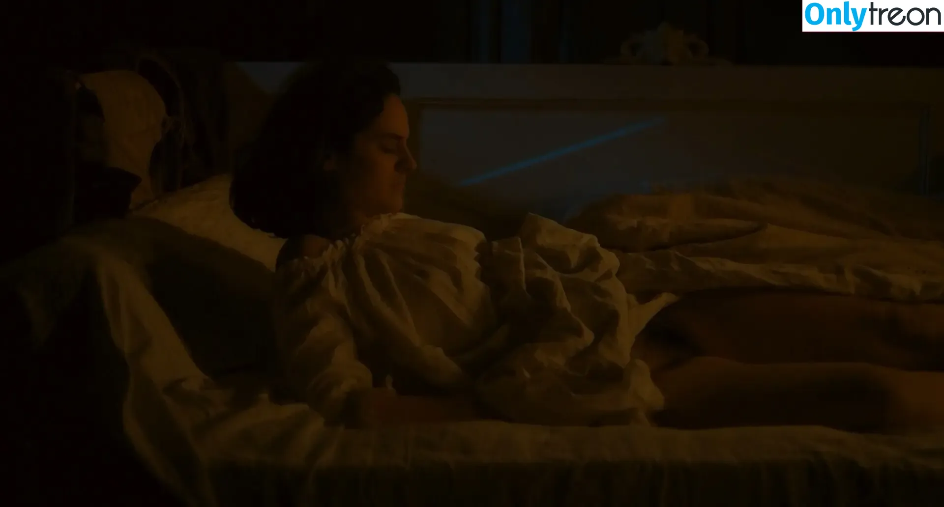 Noémie Merlant nude photo #0047 (noemiemerlant)