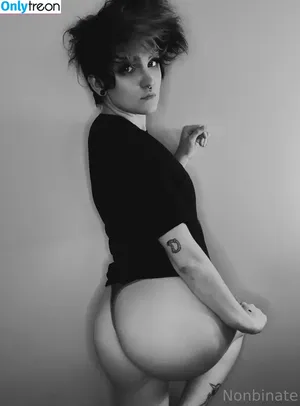 Nonbinate / M Blackburn nude photo #1472