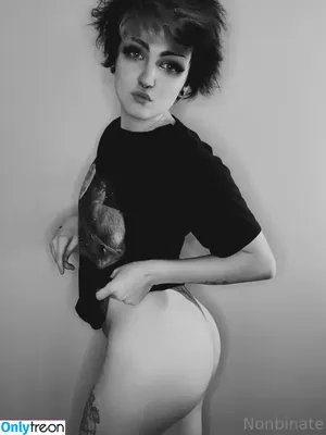 Nonbinate / M Blackburn nude photo #1476