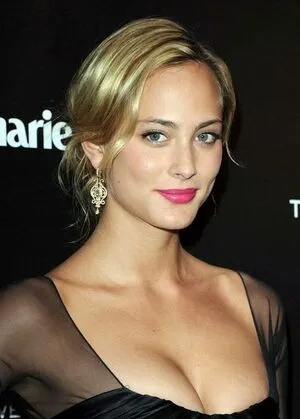 Nora Arnezeder / noraarnezederofficial фото голая #0034