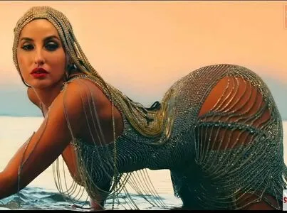 Nora Fatehi / norafatehi фото голая #0001