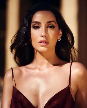 Nora Fatehi / norafatehi фото голая #0007