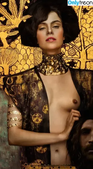Nora Tschirner / noratschirner / normatschernau nude photo #0032