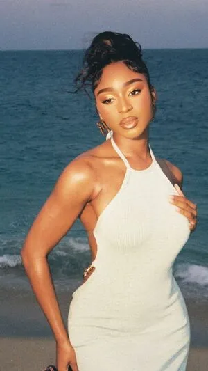 Normani / normani.sasha фото голая #0043