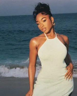 Normani / normani.sasha фото голая #0045