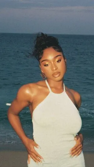 Normani / normani.sasha фото голая #0046
