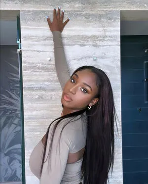 Normani / normani.sasha фото голая #0049
