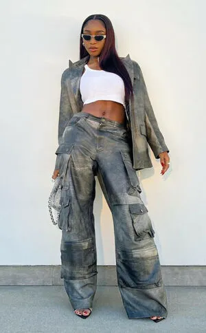 Normani / normani.sasha фото голая #0071