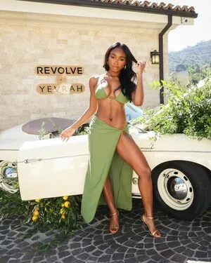 Normani / normani.sasha фото голая #0108