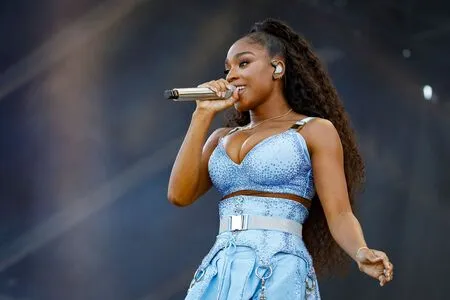 Normani / normani.sasha фото голая #0131