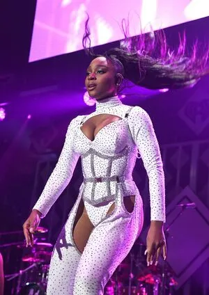 Normani / normani.sasha фото голая #0140