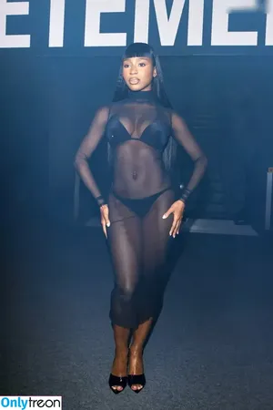 Normani / normani.sasha фото голая #0485