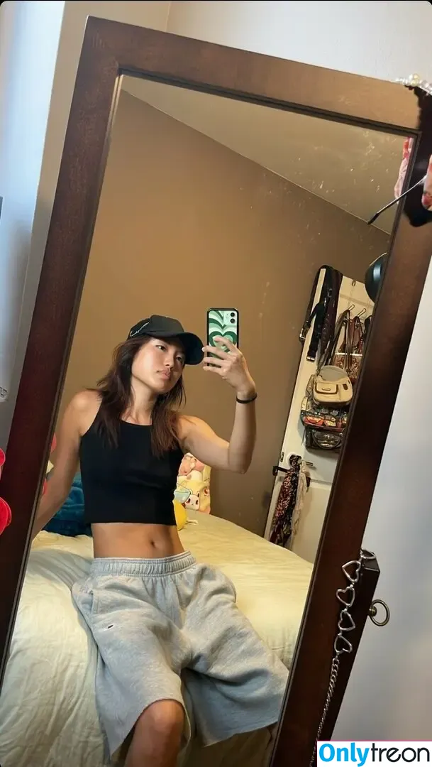 Notevenemily nude photo #0001 (stillnotemily)