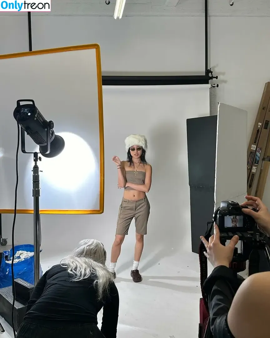 Notevenemily nude photo #0007 (stillnotemily)