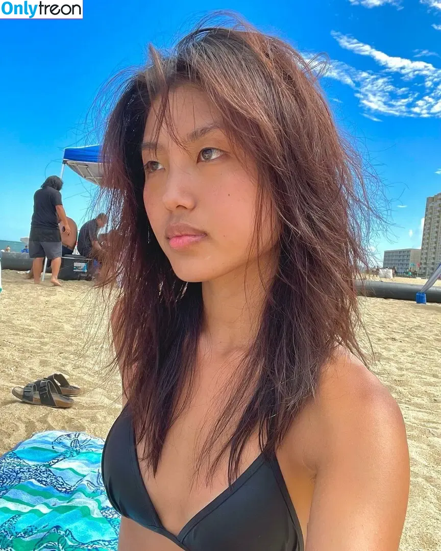 Notevenemily nude photo #0052 (stillnotemily)