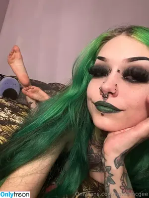 Notitsmcgee / no.tits.mcgee nude photo #0015