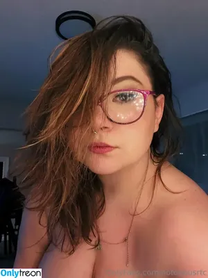  nude photo #0007