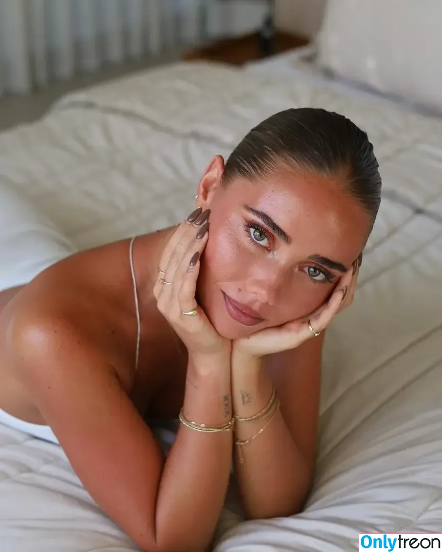 Nov Sarrailh nude photo #0006 (novasarrailh)