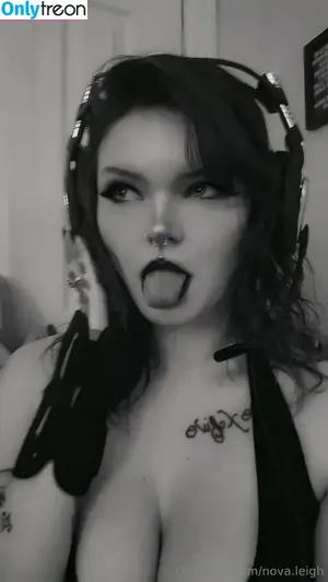 nova.leigh / novaleighthehusky nude photo #0011