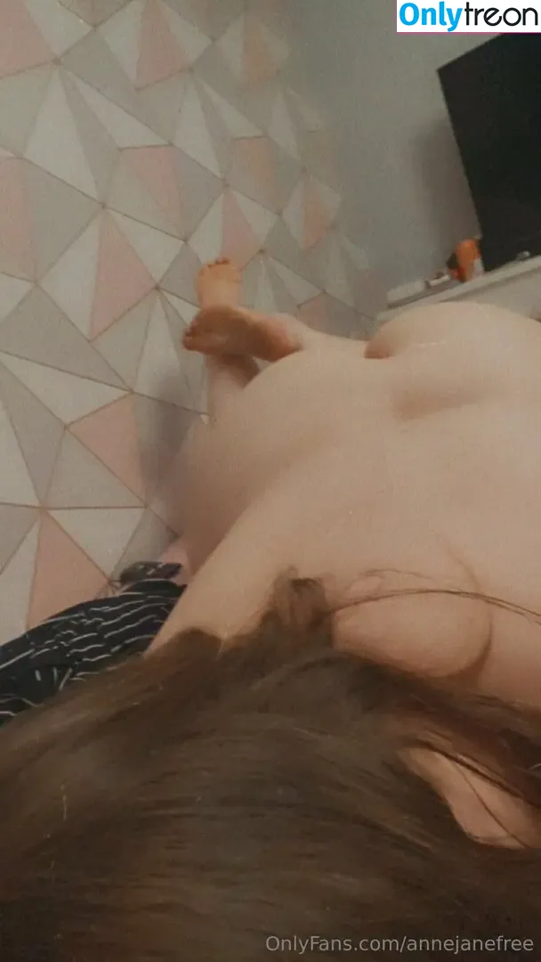 novaskyeefree nude photo #0046 (novaxskyee)