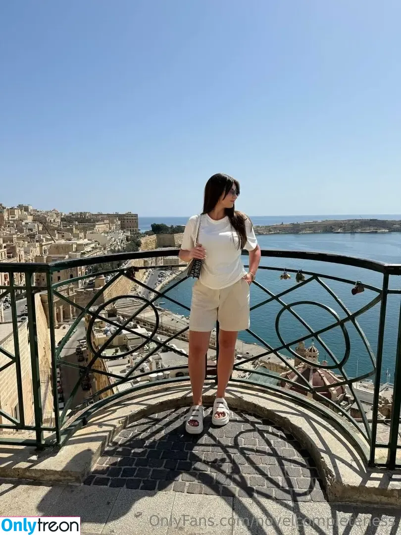 novelcompleteness голая photo #0267 (bookishsoull_)