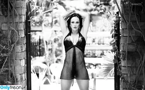 Núbia Óliiver / NubiaOliiver / nubiaoliiveroficial nude photo #0049