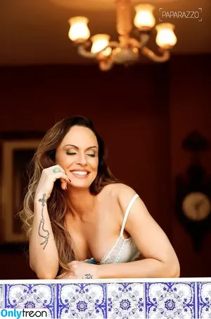 Núbia Óliiver / NubiaOliiver / nubiaoliiveroficial nude photo #0064