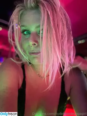 nudeblondeyogagirl / hannahshaller фото голая #0010