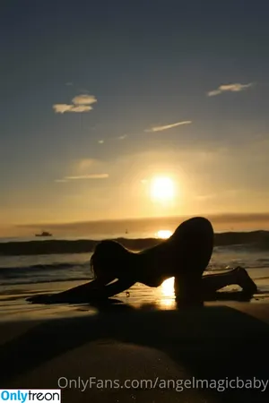 nudeblondeyogagirl / hannahshaller фото голая #0015