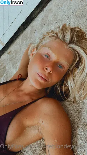 nudeblondeyogagirl / hannahshaller фото голая #0022