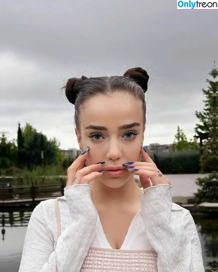 Nurseli Aksoy голая photo #0014 (punknurseli)