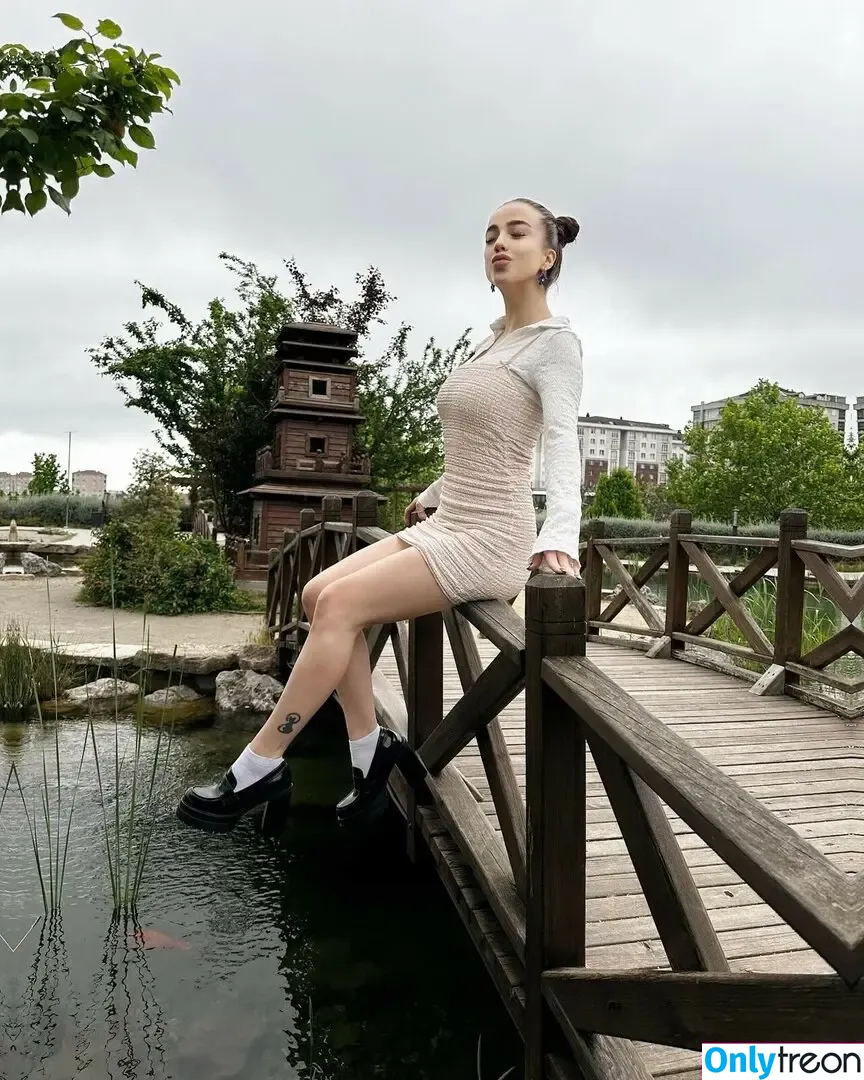 Nurseli Aksoy голая photo #0015 (punknurseli)