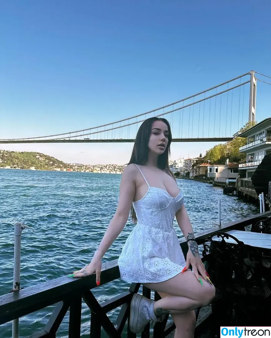 Nurseli Aksoy голая photo #0025 (punknurseli)