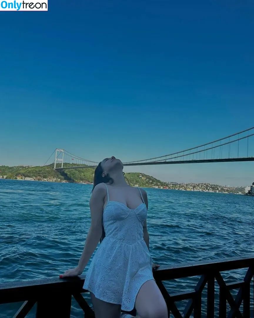 Nurseli Aksoy голая photo #0026 (punknurseli)