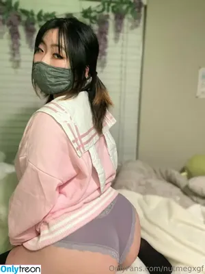  nude photo #0004