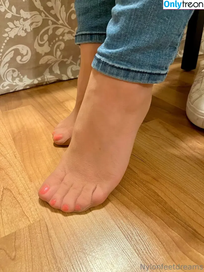 nylonfeetdreams nude photo #0118 (inyournylondreams4)