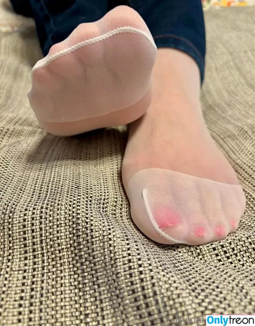 nylonfeetdreams nude photo #0125 (inyournylondreams4)