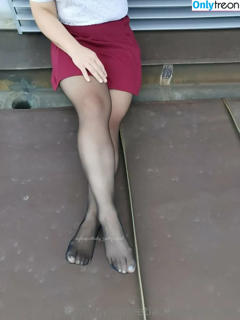 nylonfeetladyswitzerland nude photo #0131 (nylonfeetlady_switzerland)