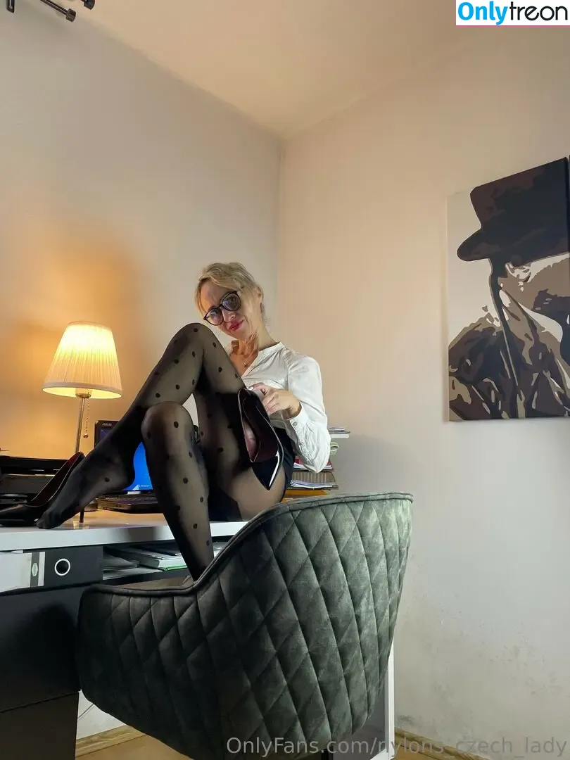 nylons_czech_lady nude photo #0031 (nylons.czech.lady)