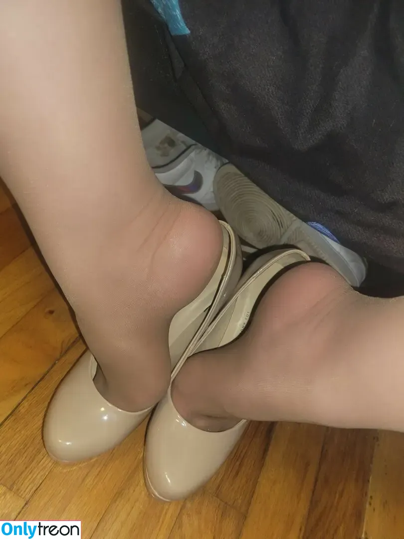 Nylonsandsocks голая photo #0199 (nylon_and_socks)