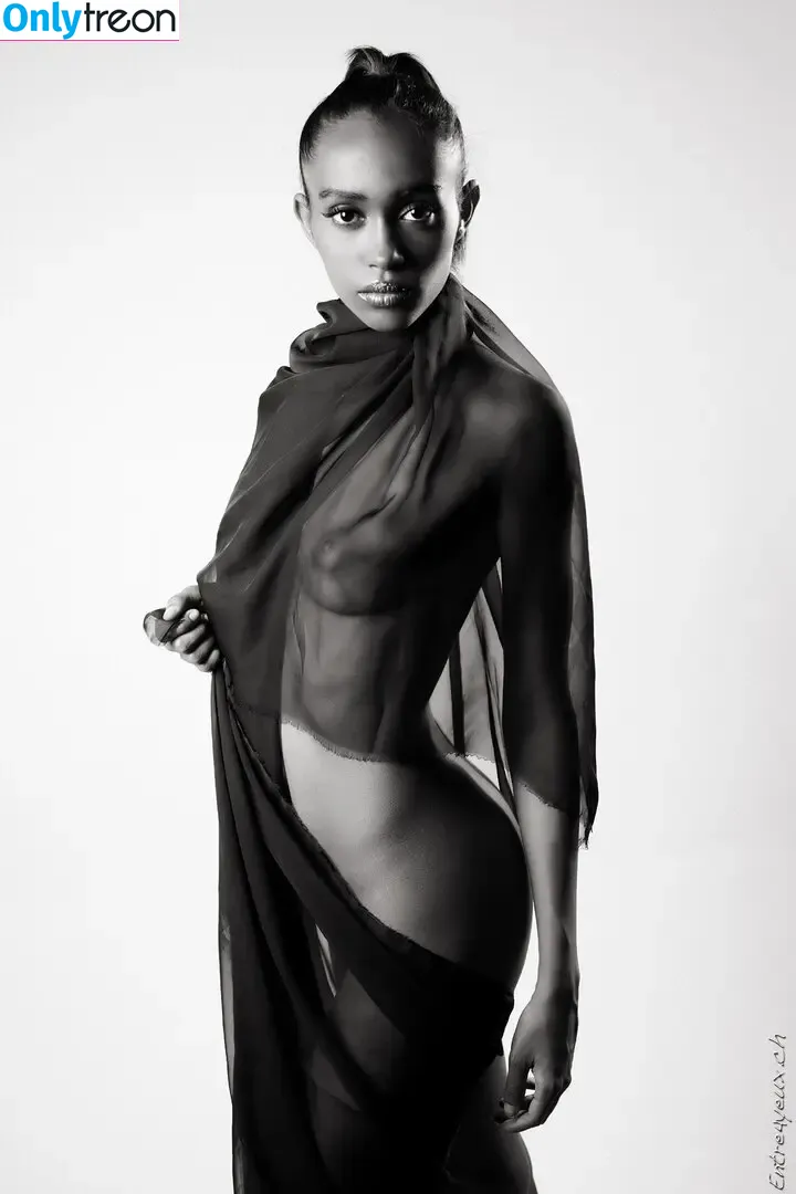 Nysha Dural nude photo #0002 (nyshadural.official)
