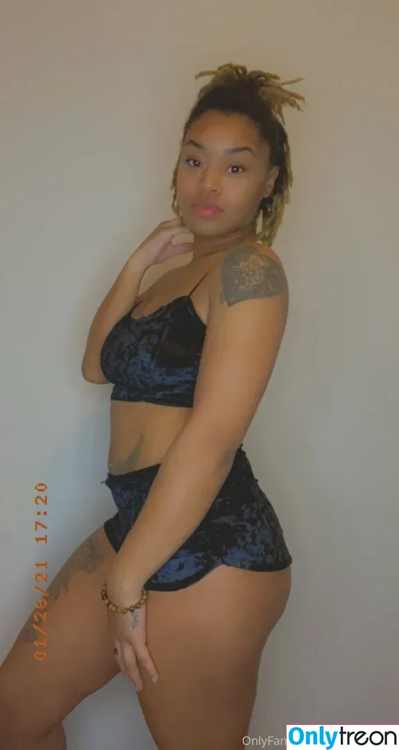 nyshacreams nude photo #0001 (nyshas.spamm)