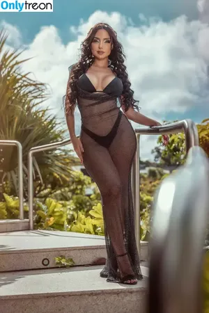 Nyvi Estephan / Discussão / nyvi_estephan / nyviestephan nude photo #0405
