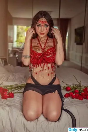 Nyvi Estephan / Discussão / nyvi_estephan / nyviestephan nude photo #0528