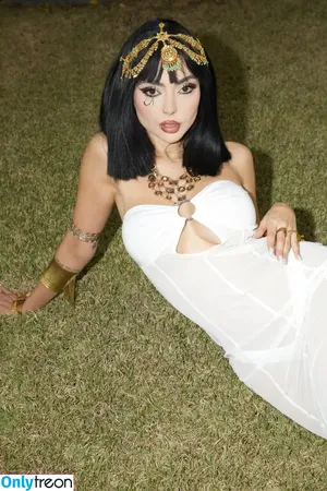 Nyvi Estephan / Discussão / nyvi_estephan / nyviestephan nude photo #0639