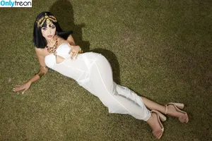 Nyvi Estephan / Discussão / nyvi_estephan / nyviestephan nude photo #0643