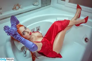 Nyvi Estephan / Discussão / nyviestephan nude photo #0907