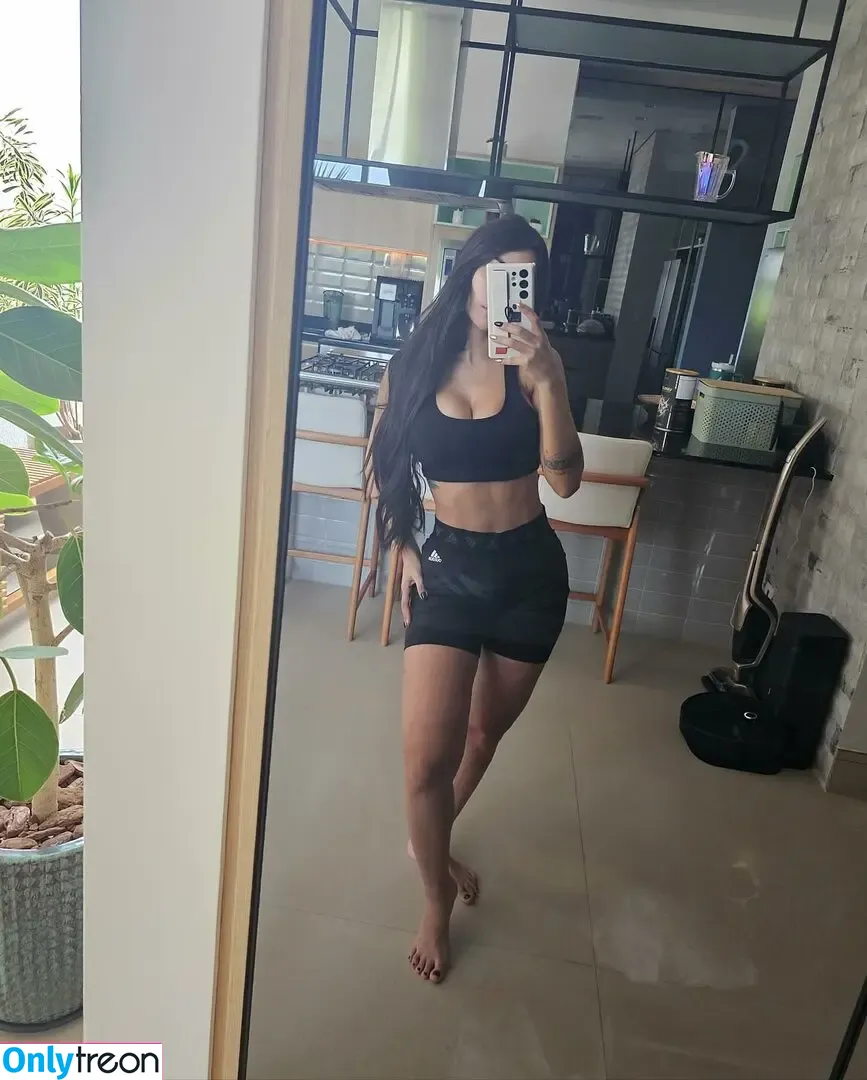 Nyvi Estephan nude photo #0477 (Discussão / nyvi_estephan / nyviestephan)